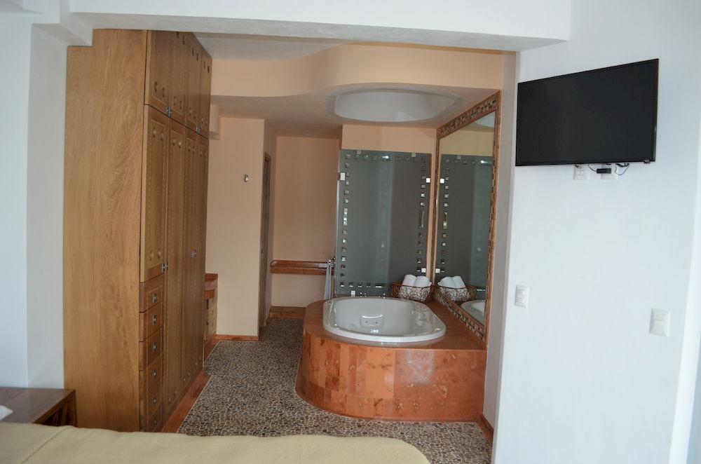 Hotel Andales On The Bay Suites プエルトバラータ エクステリア 写真