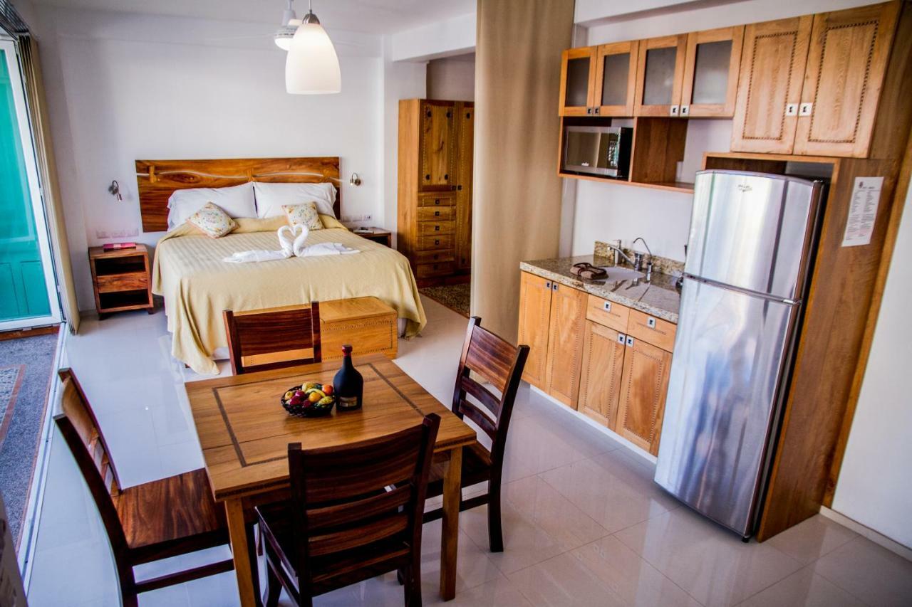 Hotel Andales On The Bay Suites プエルトバラータ エクステリア 写真